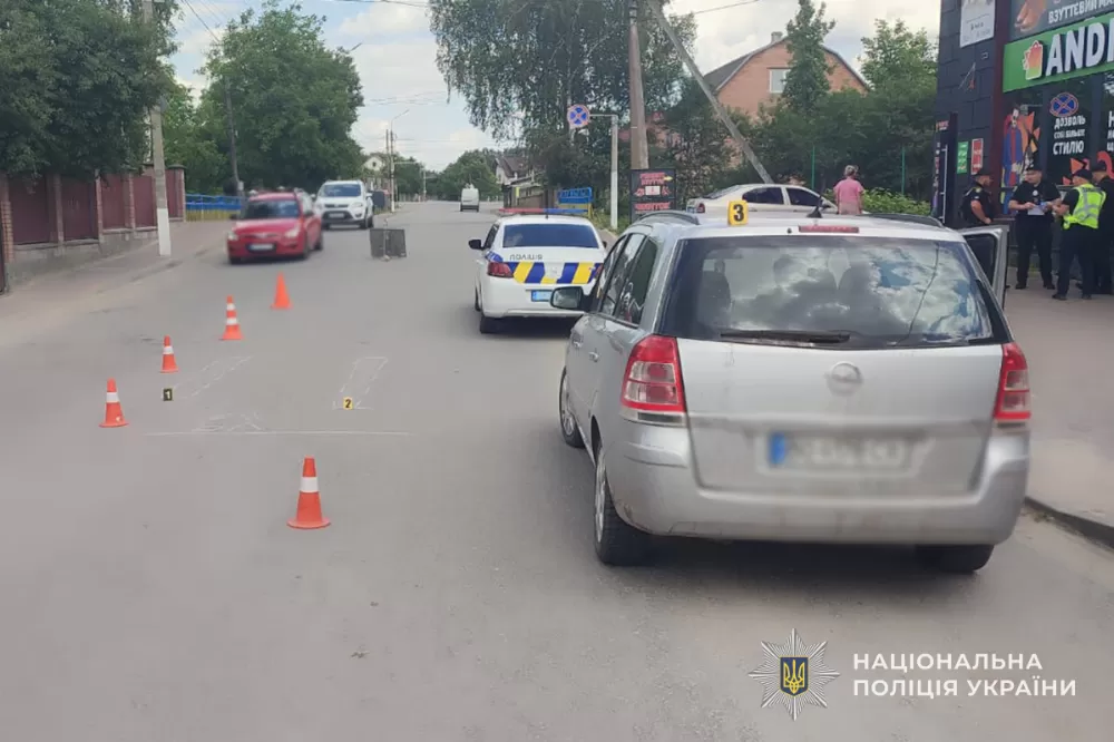 На Тернопільщині жінка збила двох малолітніх дітей
