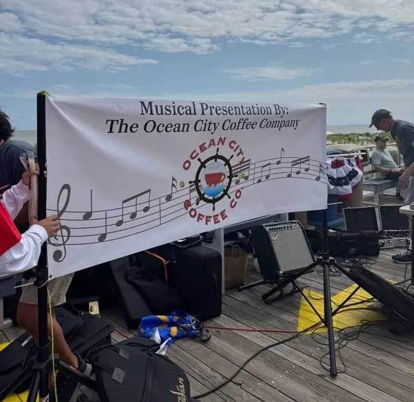 Концертний майданчик музичної програми «Musical Presentation», організованої The Ocean City Coffee Company на Ocean City Boardwalk