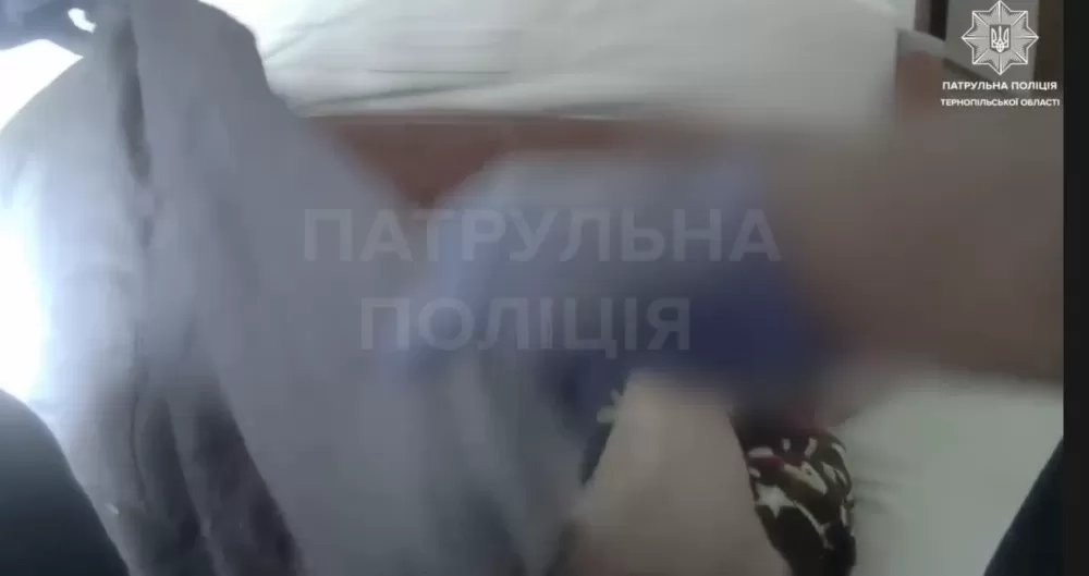 Тернополянка сама у увартирі