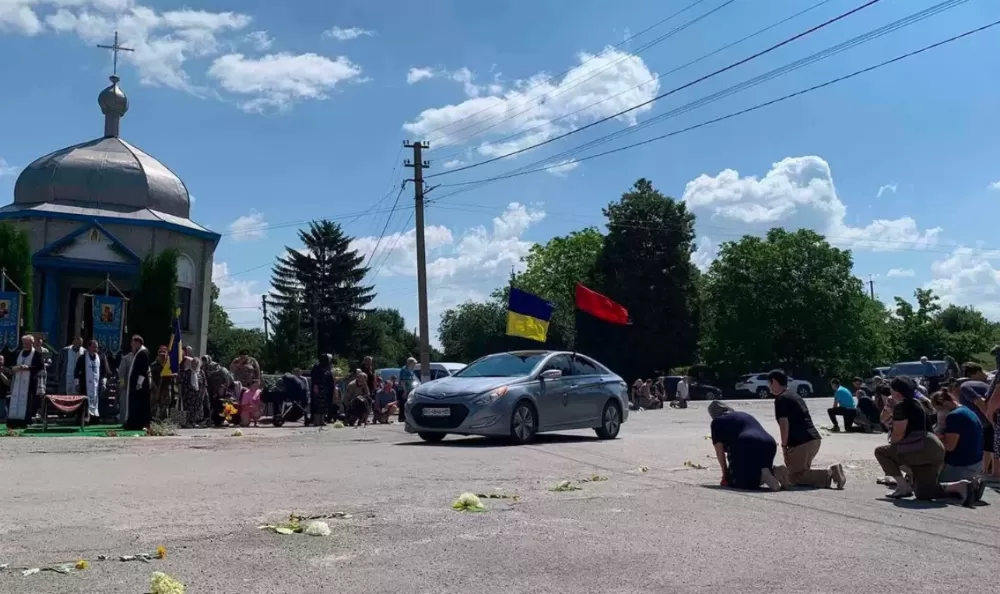 На Кременеччині поховали мужнього воїна Мирослава Музичука