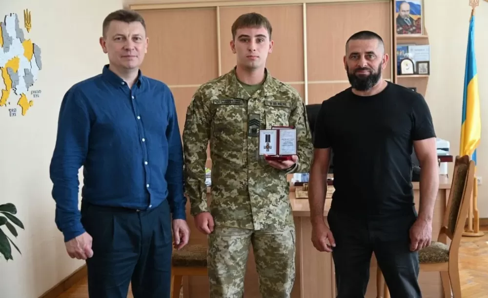 На Тернопільщині відзначили нагородою 22-річного прикордонника Павла Ващука