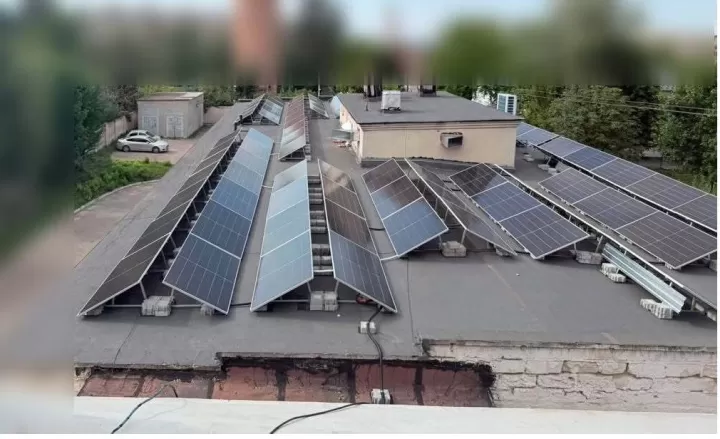 Сонячна електростанція на даху лікарні
