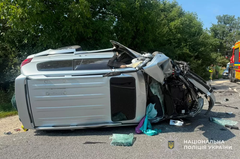 Потрійна ДТП біля Колодного: одного з водіїв деблокували рятувальники
