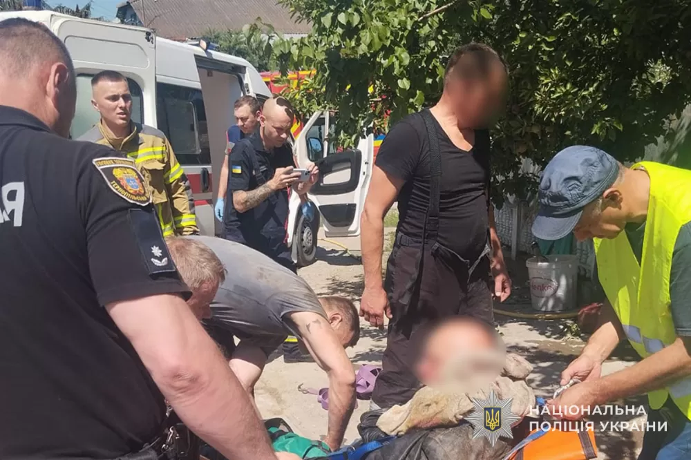 63-річний житель Чорткова помер у лікарні після падіння з дерева