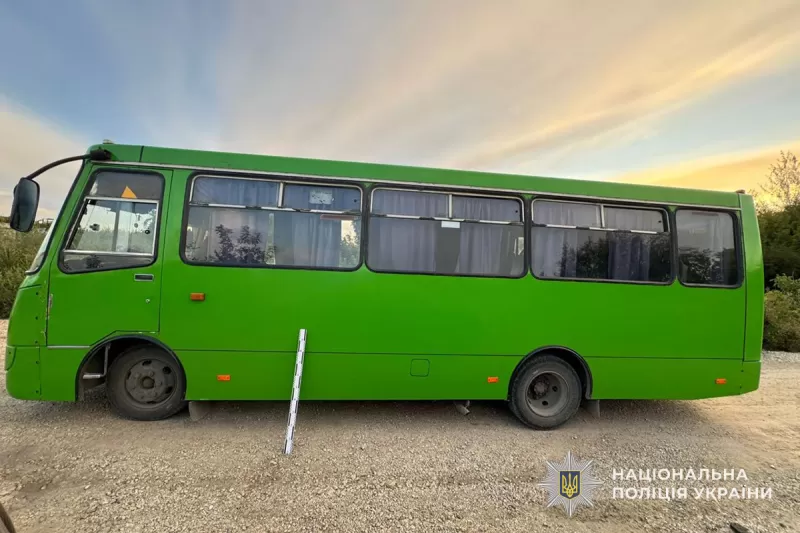 Жінка травмувалася при виході з маршрутки на вулиці Мазепи у Тернополі